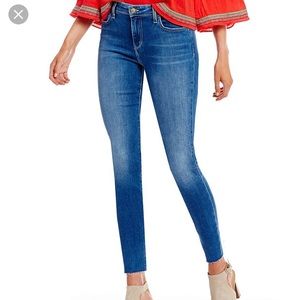 Joe’s Skinny Ankle Jean. Size 28